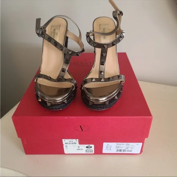 VALENTINO ROCKSTUD SANDALS - Picture 3 of 3